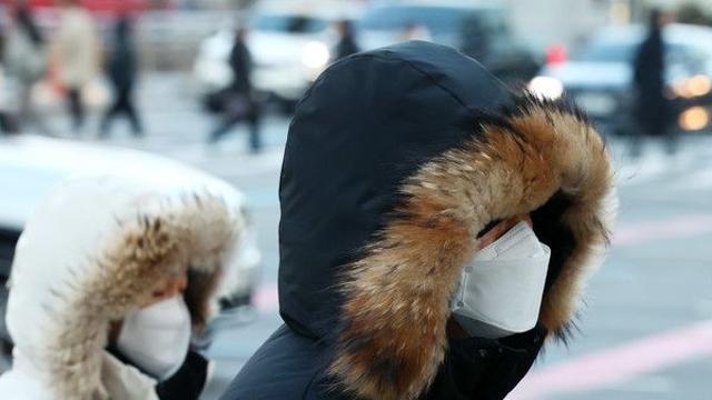 [오늘의 날씨] “목감기 조심하세요”···건조하고 쌀쌀한 아침