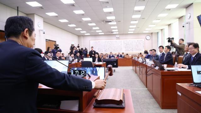 내란 국조특위 본격 가동...