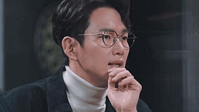 ???: 바로 그때 학생들이 소리치기 시작했어