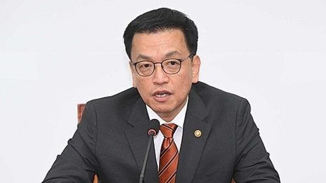 崔 