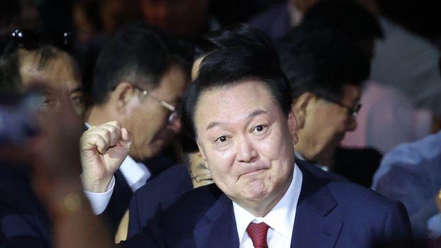 윤 없이 탄핵심판 시작…헌재 