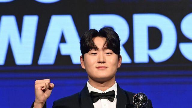 [베이스볼 피플] ‘좌타자 공략+구종 개발까지’ 완벽해지고 싶은 두산 수호신 김택연의 의지