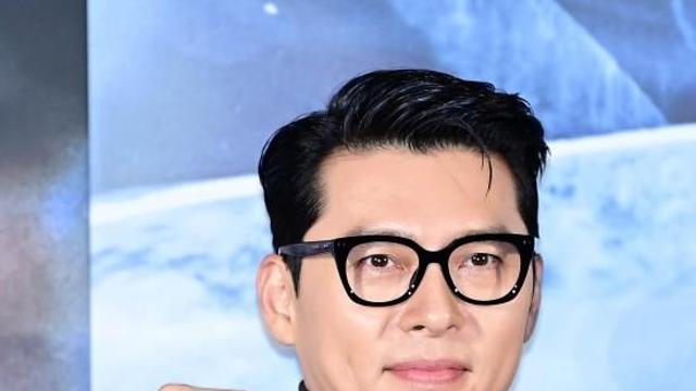 '손예진♥' 현빈, 겹경사…'하얼빈' 400만 돌파→기부에 '영화배우 브랜드평판 1위'