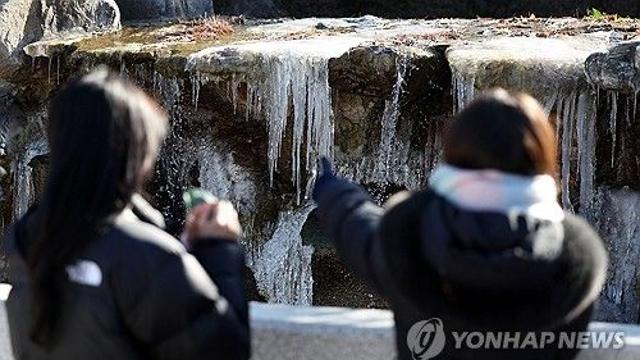[날씨] 아침 기온 하루 새 5∼10도 '뚝'…바람도 '쌩쌩'