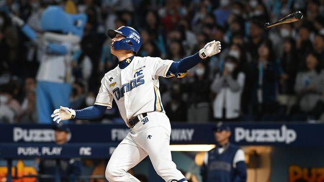 [단독] 샐러리캡에 '발 묶인' 김성욱, 결국 원소속팀 NC 남는다…2년 계약 합의