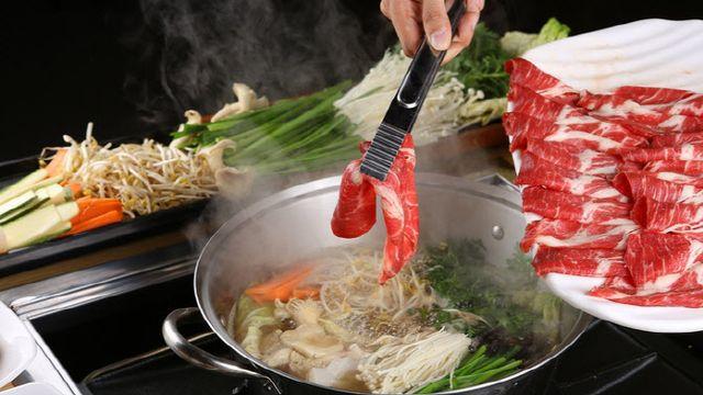 '30명 집단 구토' 부천 식당 미스터리…