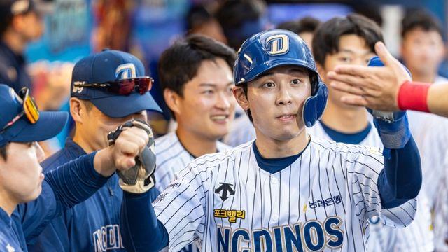 [오피셜] '17홈런 외야수' 김성욱, NC에 남는다...2년 최대 3억원 FA 계약