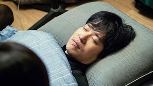 아무리 자도 졸리고, 계속 쉬어도 피곤하다면, 원인부터 알아야