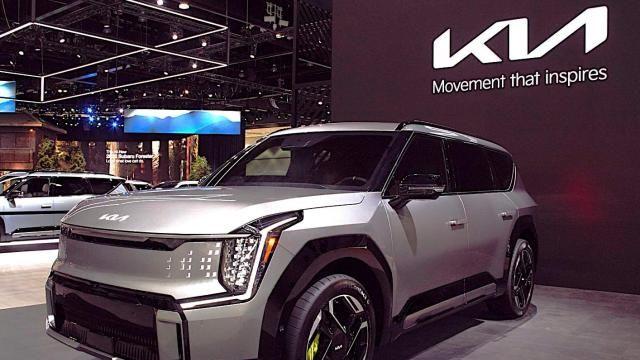 전기차 캐즘 넘는다…완성차업계, 올해도 신차 '러시'