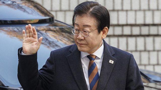 이재명, '대장동 재판' 조퇴…취재진 질문엔 묵묵부답