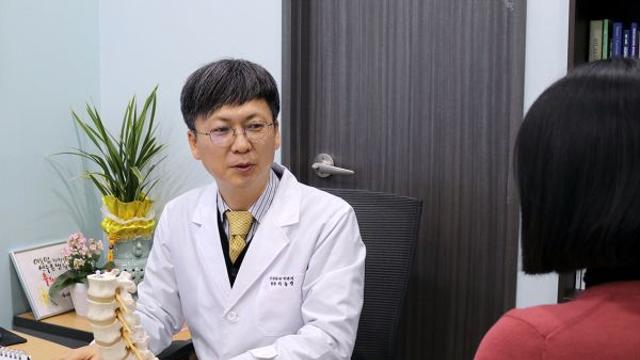 [의학정보] 척추골절, 치료 늦어지면 후유증 생길 수 있으므로 주의해야