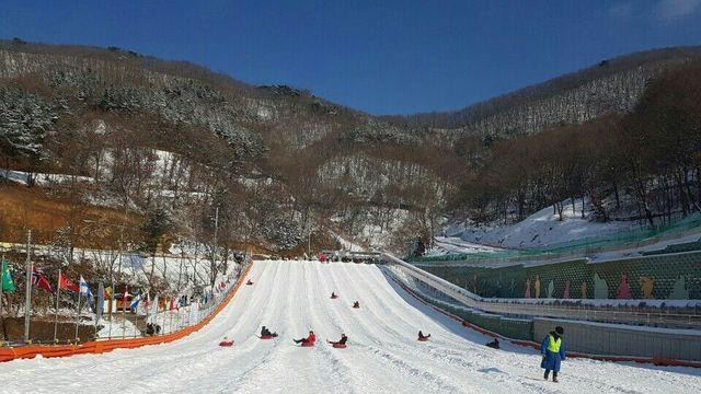 겨울 끝나기 전에 가야 할 서울 근교 눈썰매 & 스키장 4