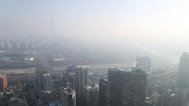 [날씨] 곳곳 짙은 안개·빙판길 조심…낮부턴 추위 풀려