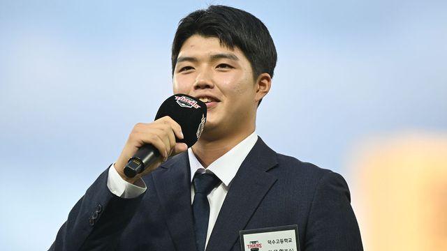 V12 주역들과 함께 美 향하는 1R 신인, 그만큼 KIA 기대 크다···