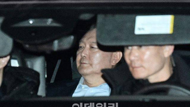 '구속' 윤 대통령, 수형복 입고 머그샷 촬영 후 독거실로