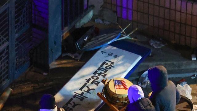 尹지지자들 '법원 폭동'...국힘 