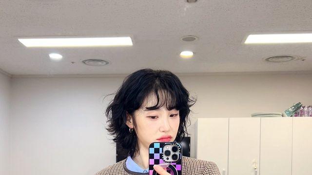 꼬꼬무 전효성, 체크 재킷으로 뽐낸 세련된 분위기