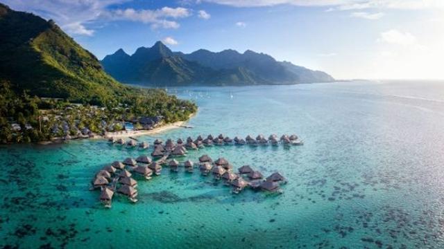 로맨스 영화 속 '타히티'로 떠나볼까