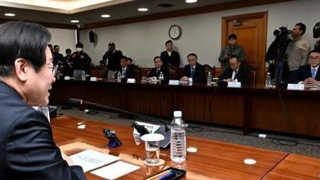 이재명 만난 6대 은행장…자영업자·소상공인 위한 '상생 확대' 압박