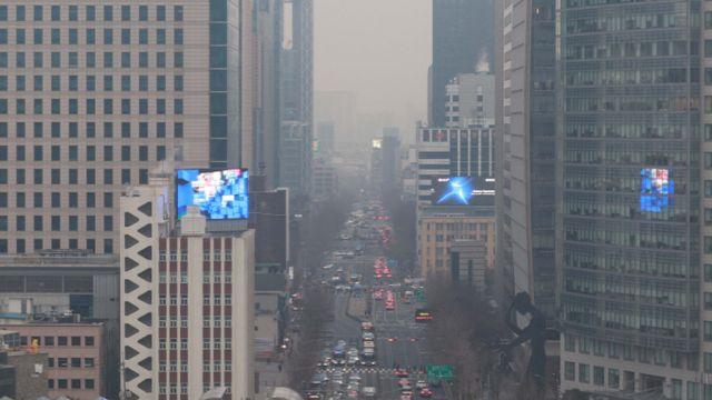 [내일 날씨] 기온 올라 포근… 전국 대부분 미세먼지 '나쁨'