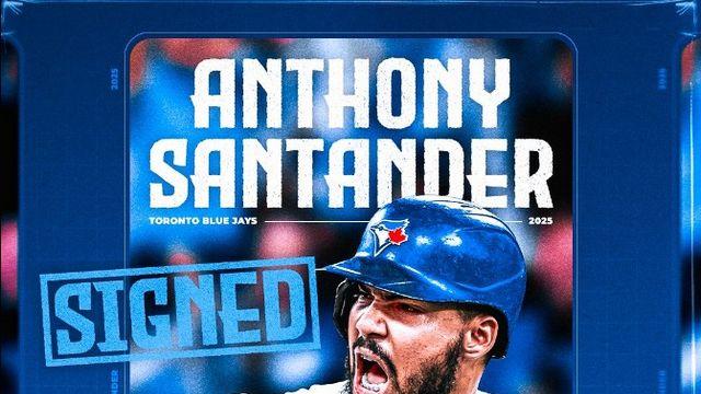 퇴짜만 맞던 토론토, '44홈런' 거포 1333억원에 영입 성공