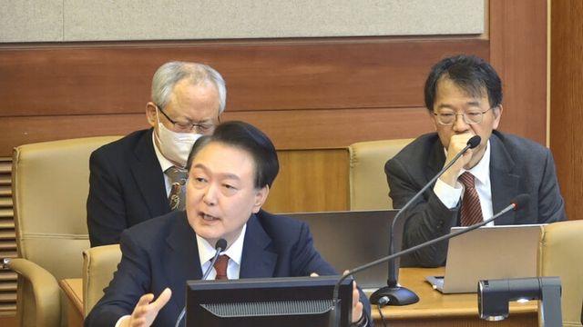 尹 “국회의원 끌어내라 지시한 적 없다”