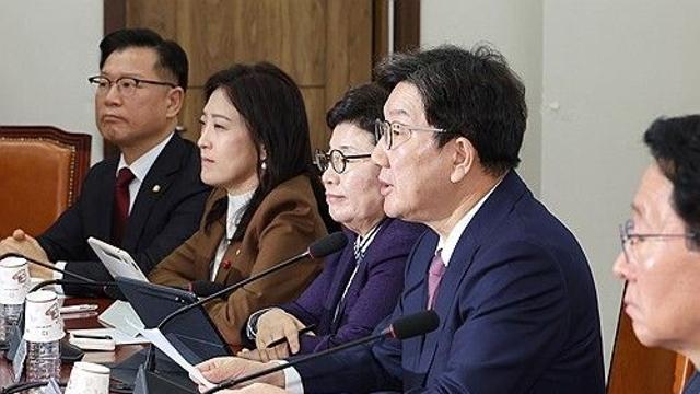 권성동 
