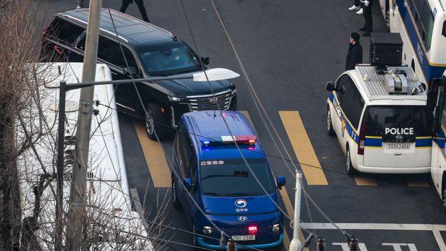 공수처, 강제구인 위해 서울구치소 방문… 윤 대통령은 병원행