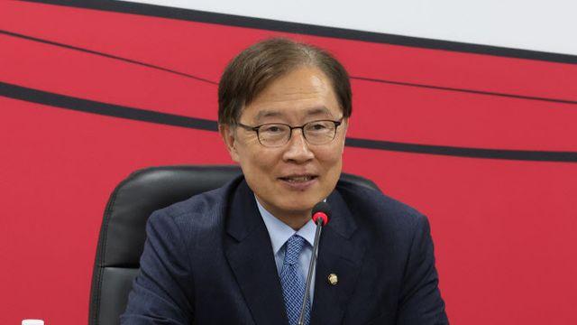 최재형 전 국민의힘 의원 “헌재 불신 야기할 언행 자제해야”