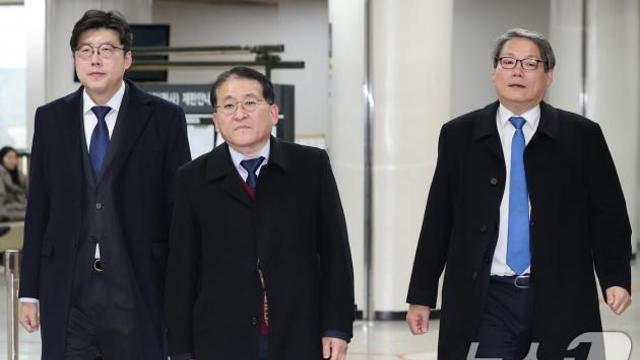 검찰, '면담보고서 허위작성' 혐의 이규원에 징역 3년 구형