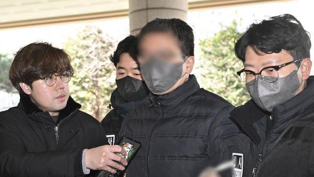 서부지법 판사실 침입한 전광훈 교회 특임전도사 구속