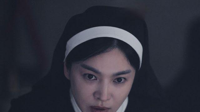 ‘검은 수녀들’, 글로벌 흥행 예약… 한류스타 송혜교·K오컬트 붐 통했다