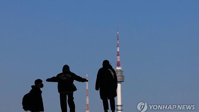 [날씨] 오늘 설연휴 첫날 전국 대체로 맑음…동해안 중심 눈·비