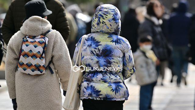 [오늘의 날씨] 전국 맑고 강원·경북 눈·비...서울 낮 9도·광주 12도 '포근'