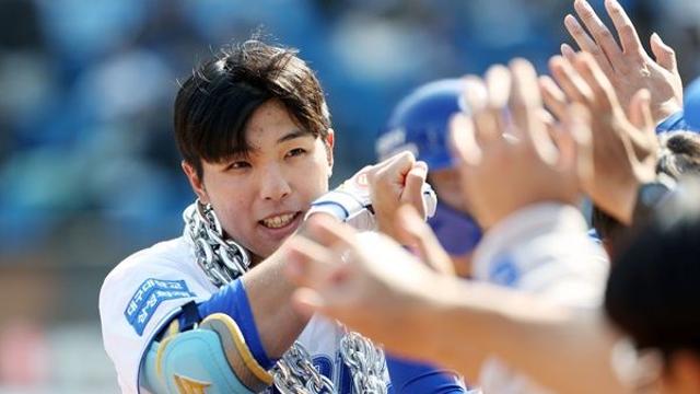 '홈런 3개→25개' 김영웅, 연봉도 +295% 1.5억↑ 잭팟!…'에이스' 원태인 6억 돌파 계약