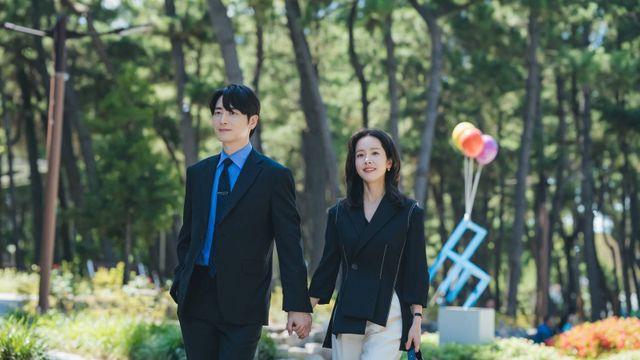 ‘나완비’ 한지민♥이준혁 아슬아슬 애정행각…비밀 연애 시작