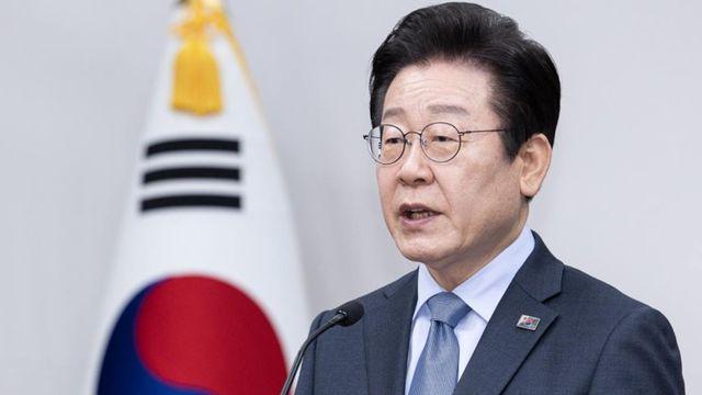 문상도 안했는데... 이재명, 문형배  SNS 팔로우 취소했다, 왜?