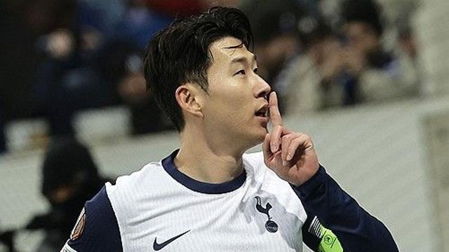 '400억' 손흥민, 초대박 사기캐릭터 되다…'9년 연속' 두 자릿 수 득점+토트넘 최다 출전 10위