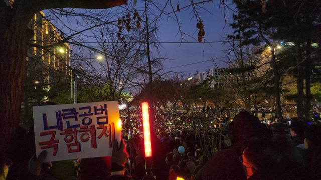 윤석열과 양극체제, '폭력의 폭력의 폭력'의 정치 구조