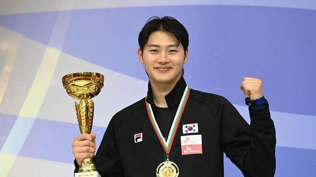 역시 오상욱, 세계 1위 꺾고 펜싱 월드컵 개인전 우승...박상원 동메달