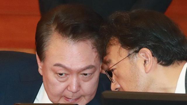 '내란 혐의' 尹 구속기소…1심 선고 7월 말(종합)