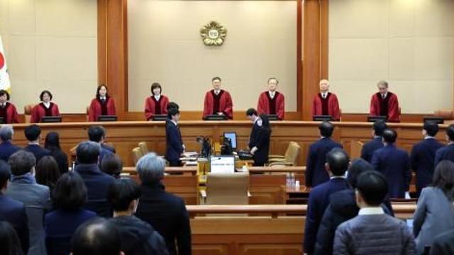 설 명절 尹 거취 공방전…與 