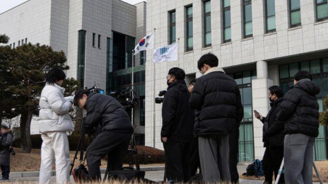 윤 대통령 기소, 이젠 총장 손에… 검찰, 검사장 회의서 무슨말?(종합)