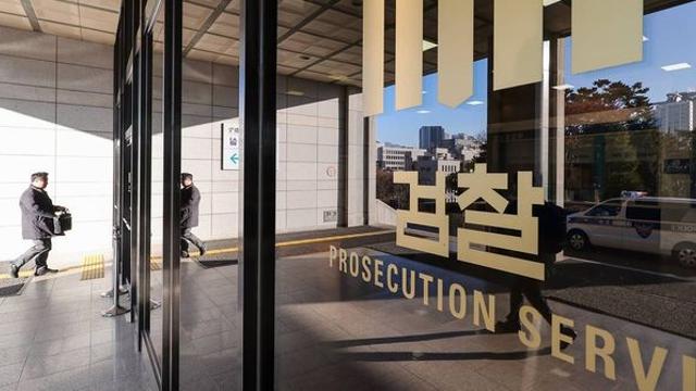 국힘, 윤 대통령 구속 연장 재신청 불허에 “즉각 석방…수사 새롭게 진행해야”