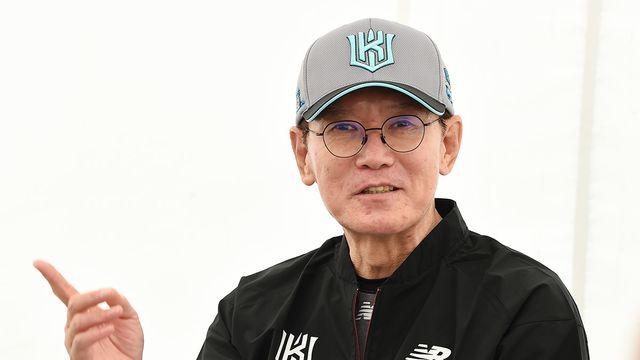 '13kg 감량' 황재균·'매일 출근' 천성호…이강철 감독의 2025시즌 내야진 구상은? [인천공항 현장]