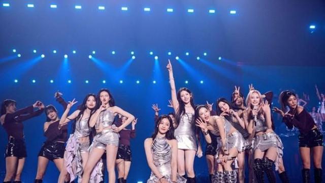 '괴물 신예' 베이비몬스터, KSPO 돔 입성…