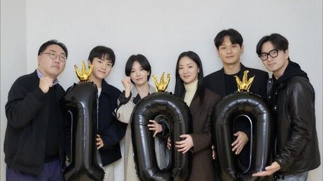 '검은 수녀들', 개봉 6일 만에 100만 관객 돌파! 인도네시아 박스오피스도 1위 석권