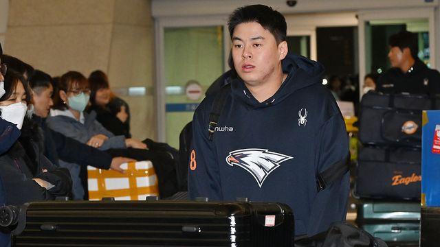 '얼굴이 반쪽 됐네' 10kg 감량한 노시환 