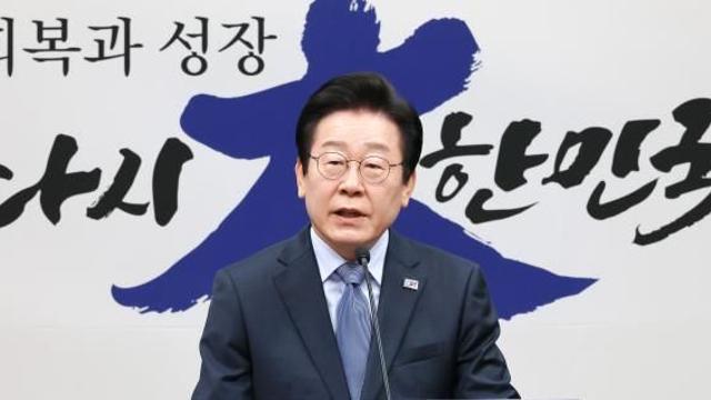이재명, 대전현충원 참배·채해병 헌화...오후에는 文 예방