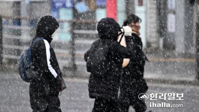 제주 주말·휴일 비 또는 눈날씨 이어질듯